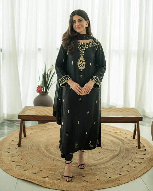 Neelofar - 3 Piece Embroidered Dress